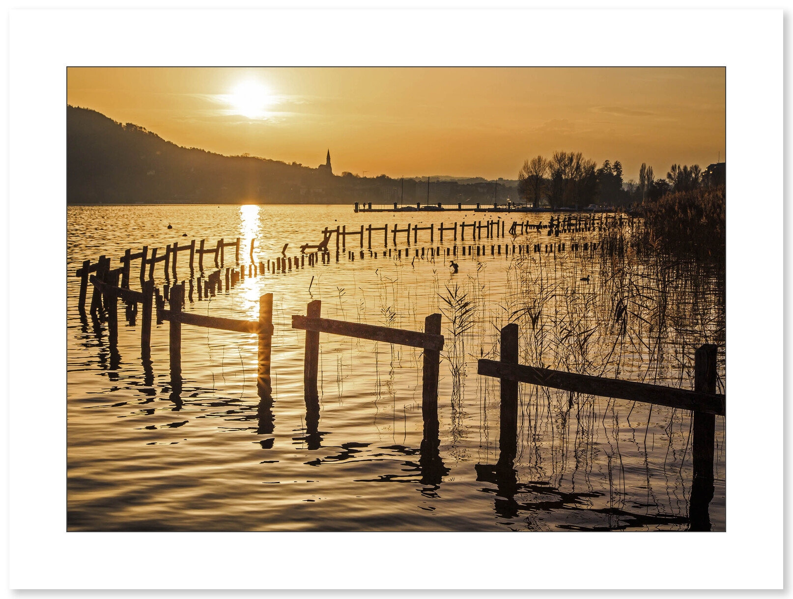Coucher de soleil sur Annecy par Christophe Dardenne - Galerie 361