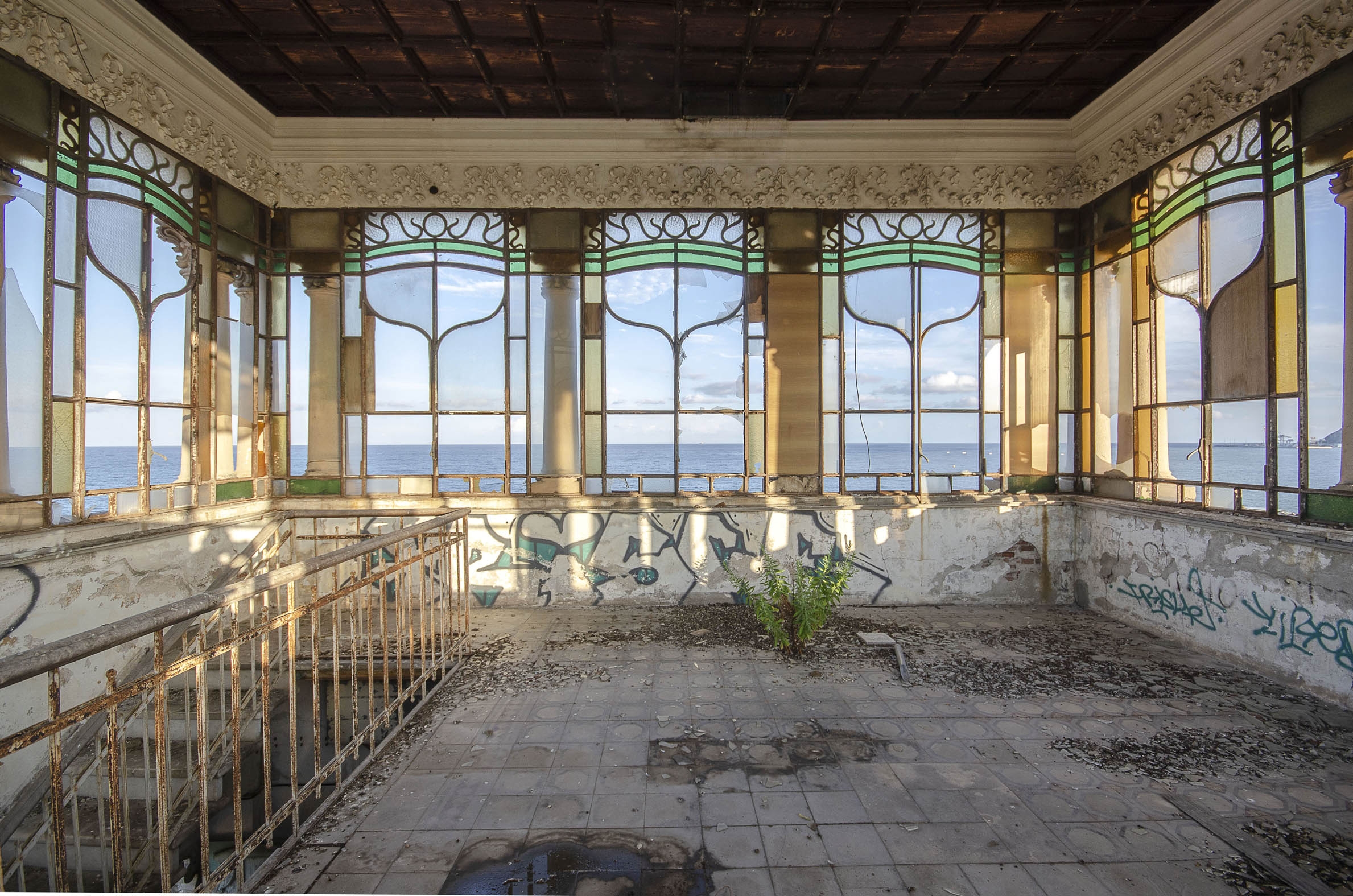 Photo urbex Vue sur mer - Italie par Chico Lakaï - Galerie 361