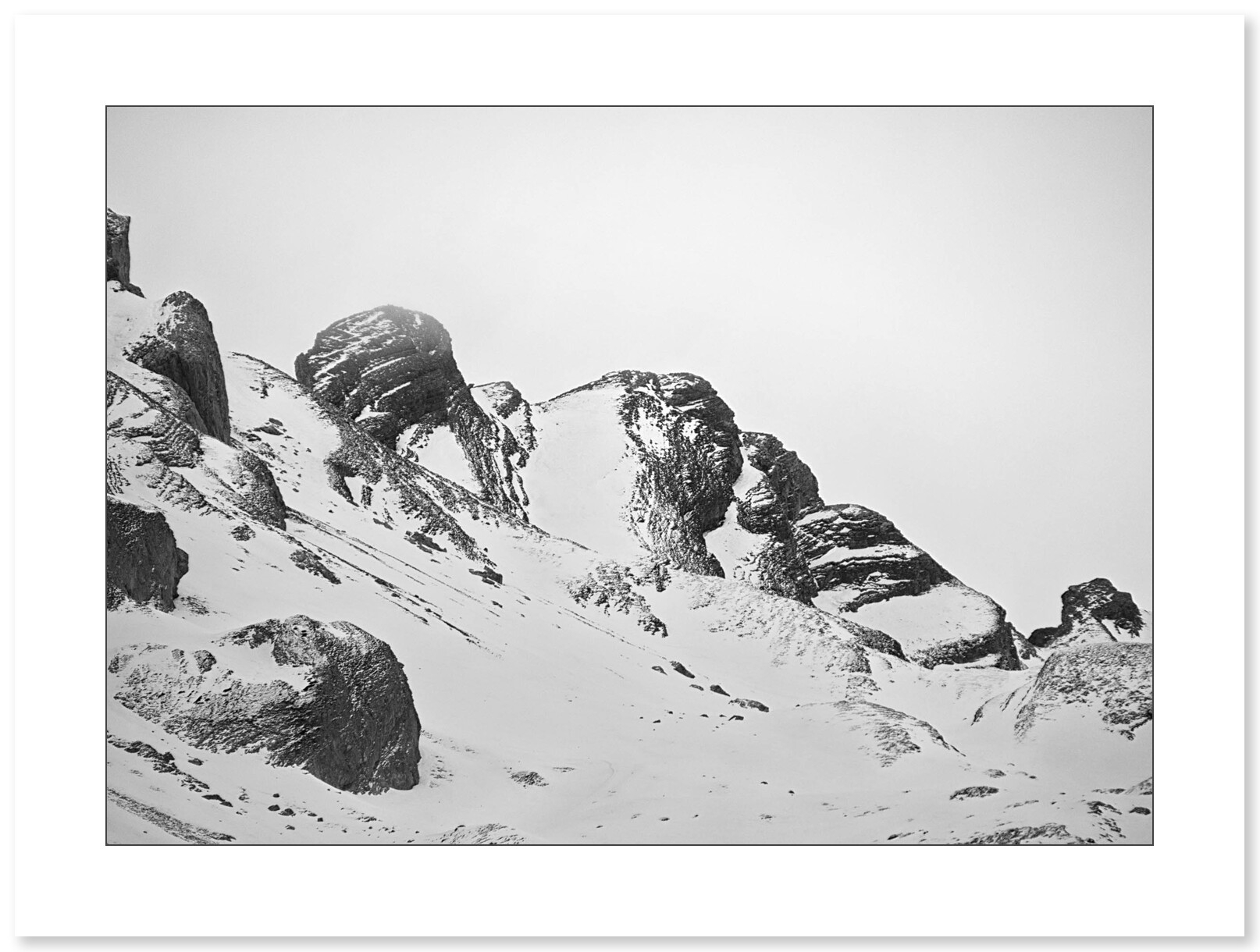 Hiver fusain sur les Aravis par Annick Girardot - Galerie 361