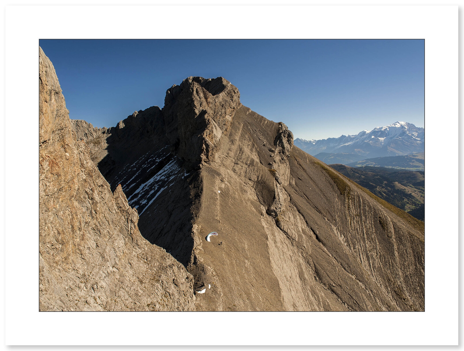 Vol automnal sur la Porte des Aravis par Jérome Maupoint