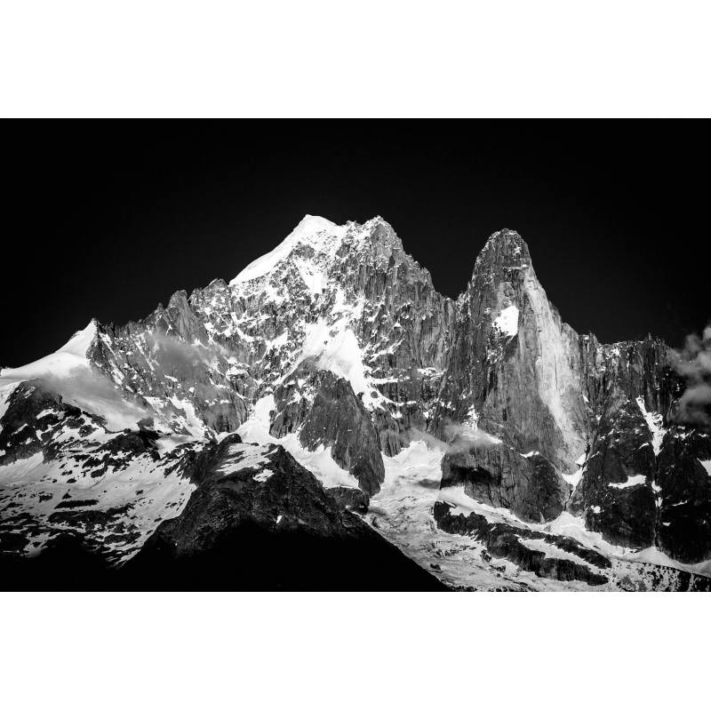 Lumière du soir sur l'Aiguille Verte et les Drus par Marc Daviet