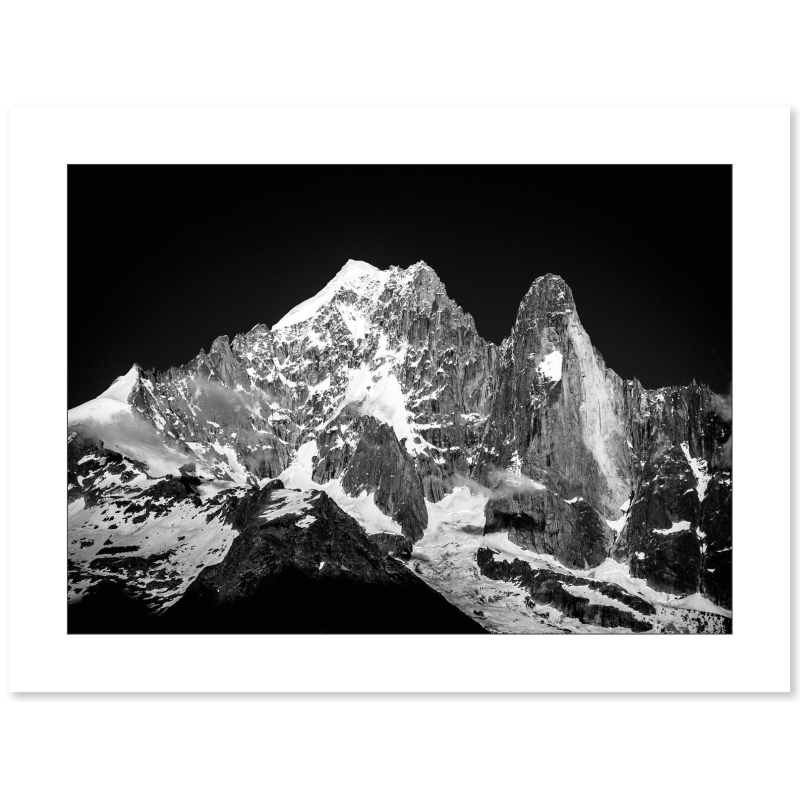 Lumière du soir sur l'Aiguille Verte et les Drus par Marc Daviet