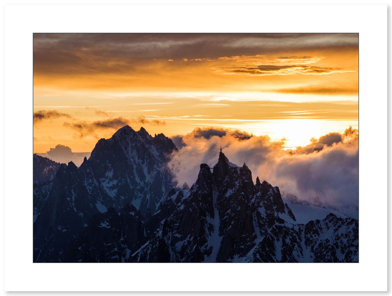 L'aiguille du Midi et l'aiguille verte par Marc Daviet - Galerie 361