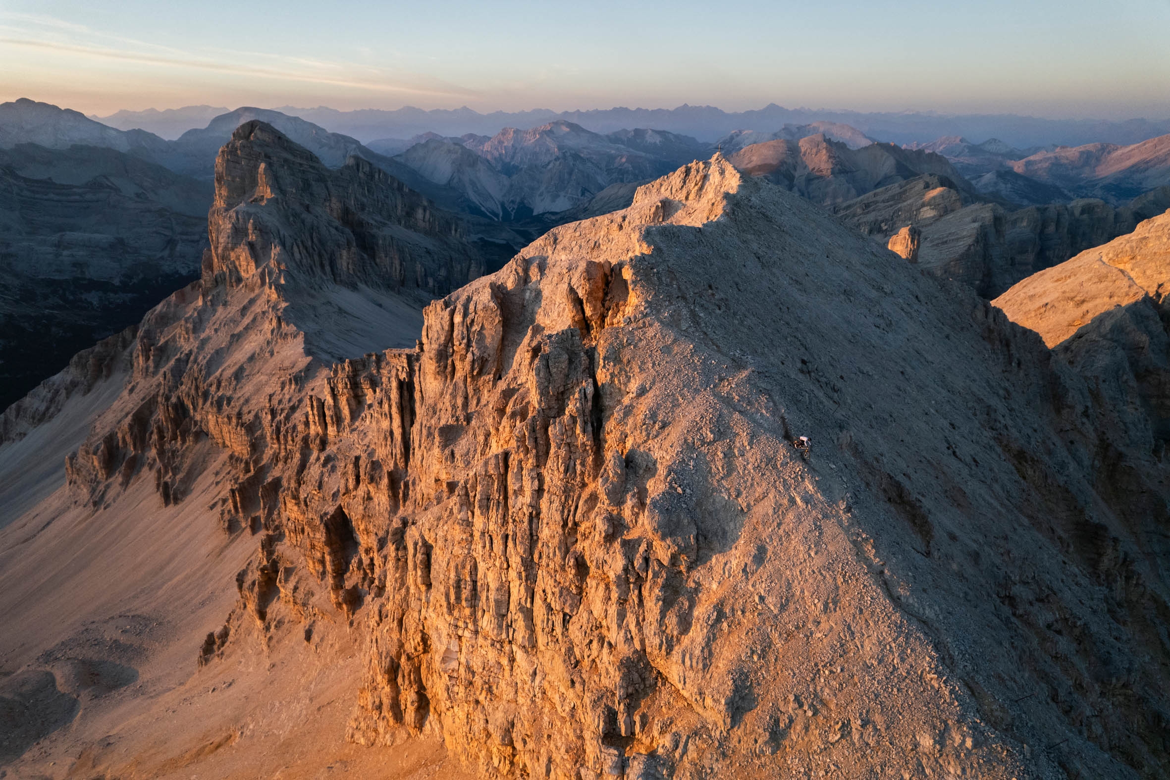 Étendue rocheuse - Dolomites de Pierre Vieira et Kilian Bron - Galerie