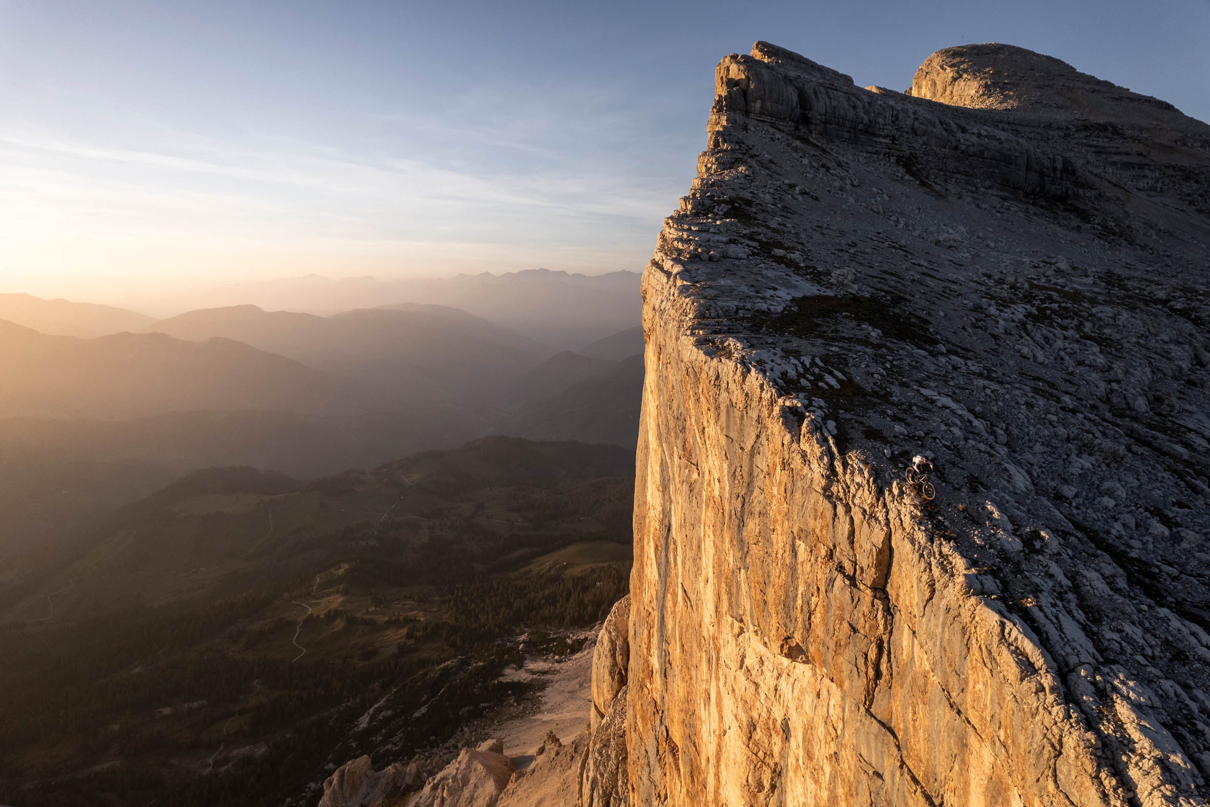 Photo Falaise - Dolomites par PIerre Vieira et Kilian Bron