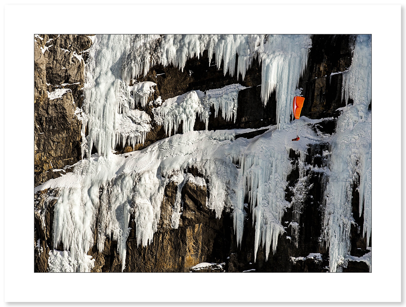 Le long des cascades de glace de l'Oberland par Jérôme Maupoint