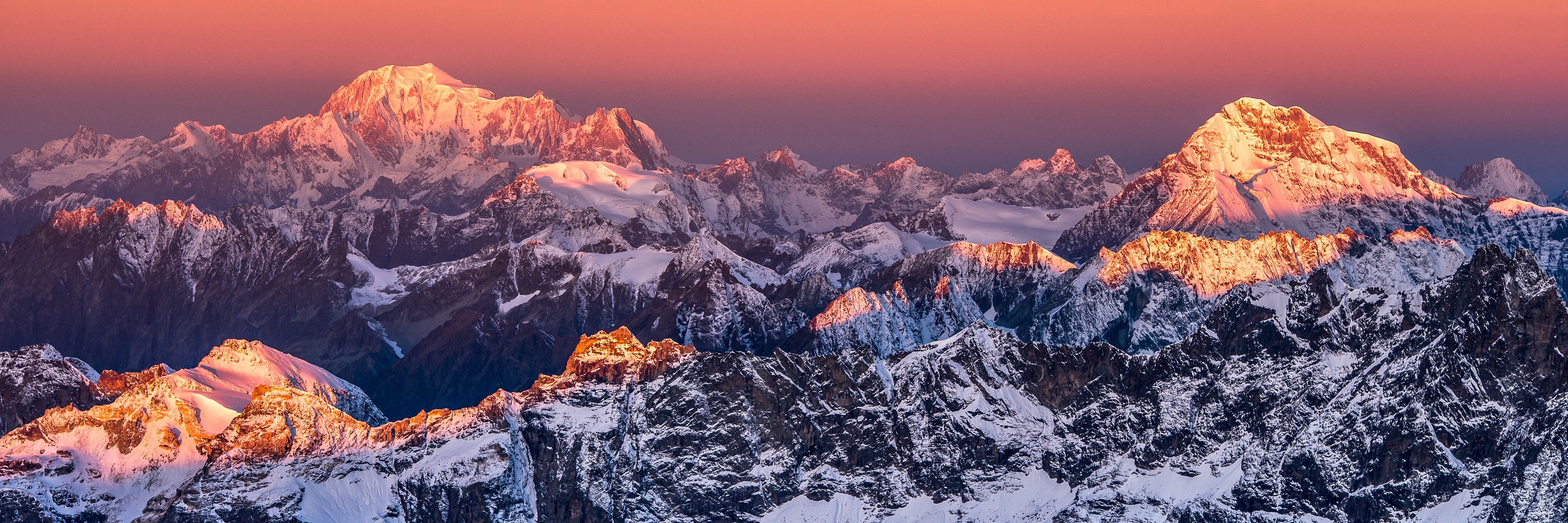 Vue du Mont-Blanc depuis l'Italie par Guillaume Sévar - Galerie 361