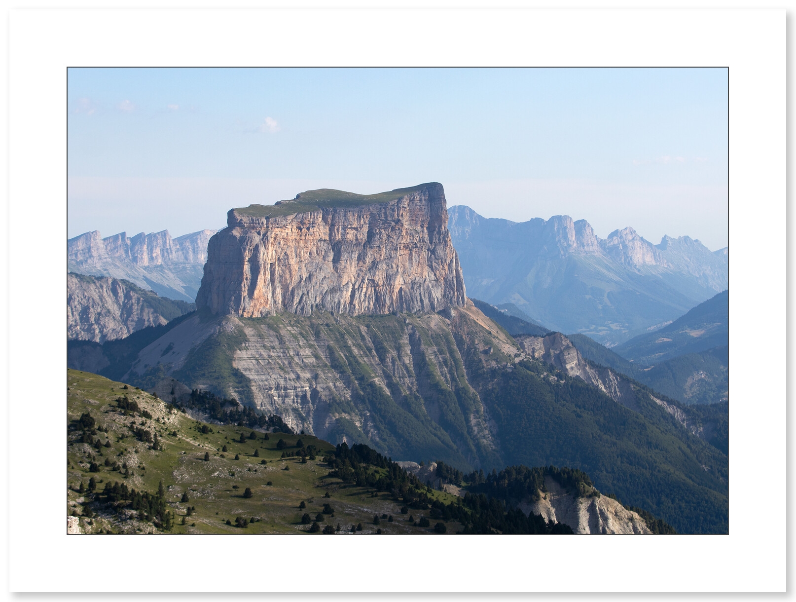 Le Mont-Aiguille dans le Vercors par Nicolas Ougier