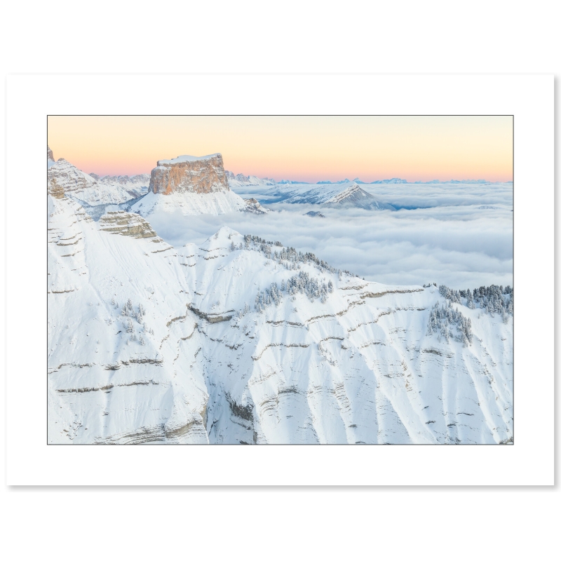 Le Mont-Aiguille et le crêtes du Vercors un matin d’hiver