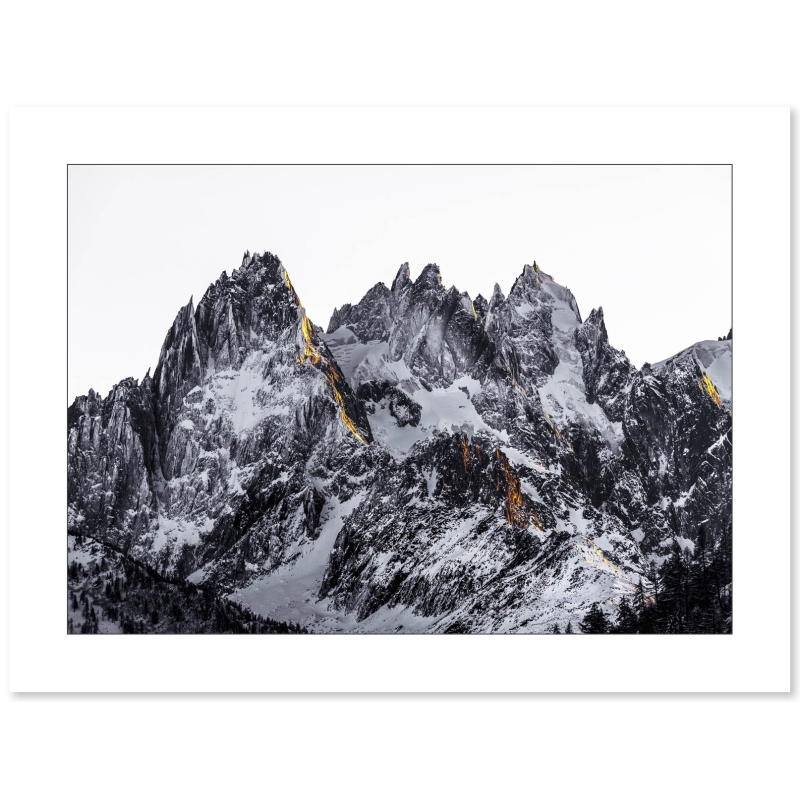 Ligne de lumière sur les Aiguilles de Chamonix