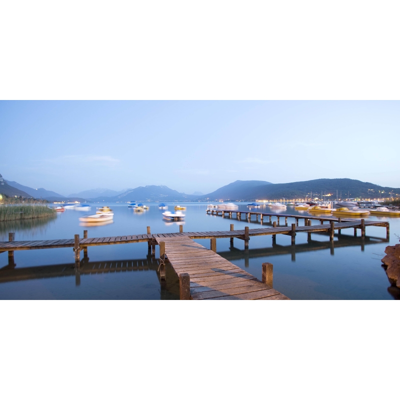 Lac d'Annecy et pontons à la nuit tombante - Galerie 361