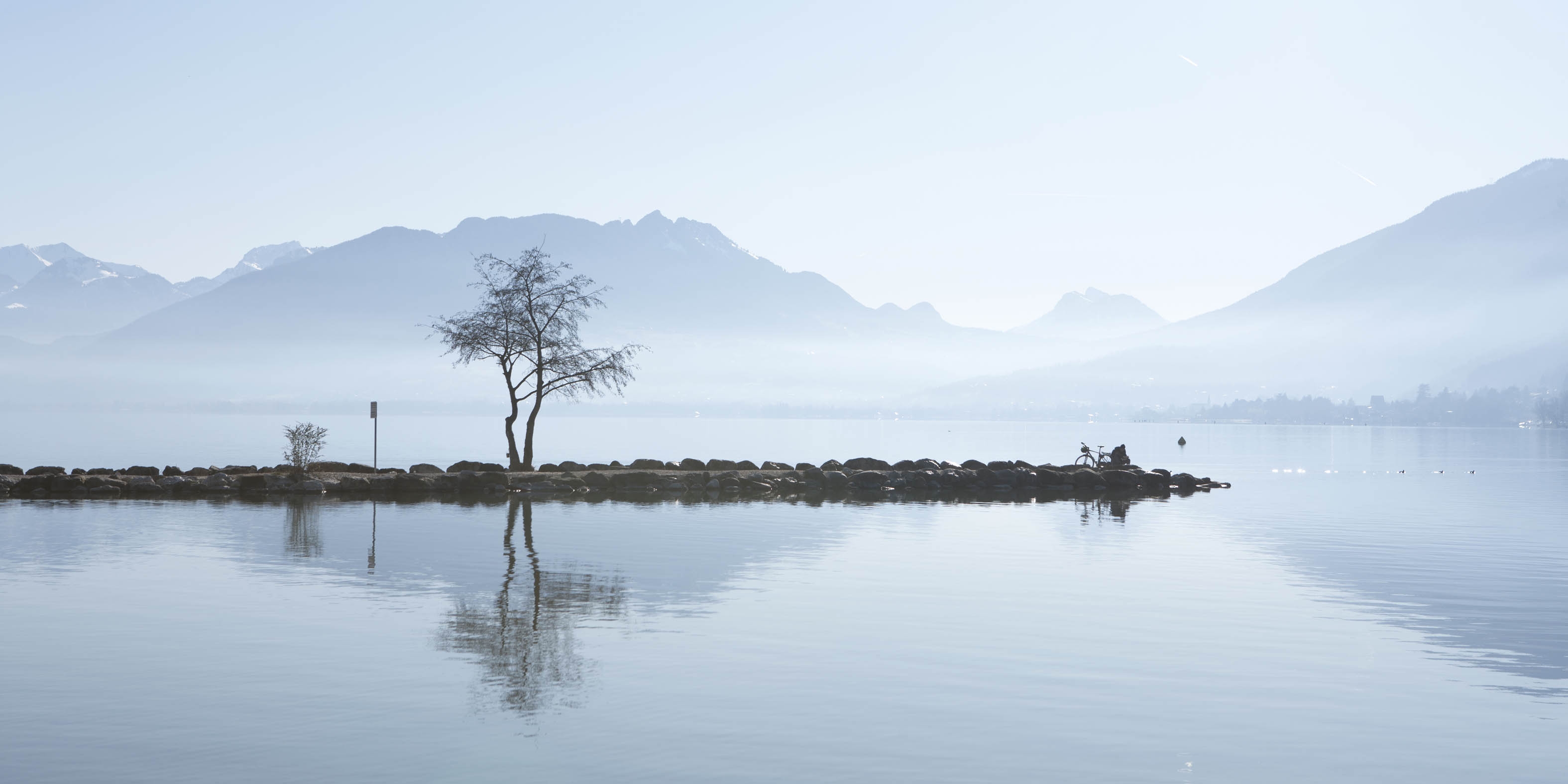 Photographie du Lac d'Annecy par William Pestrimaux - Galerie 361