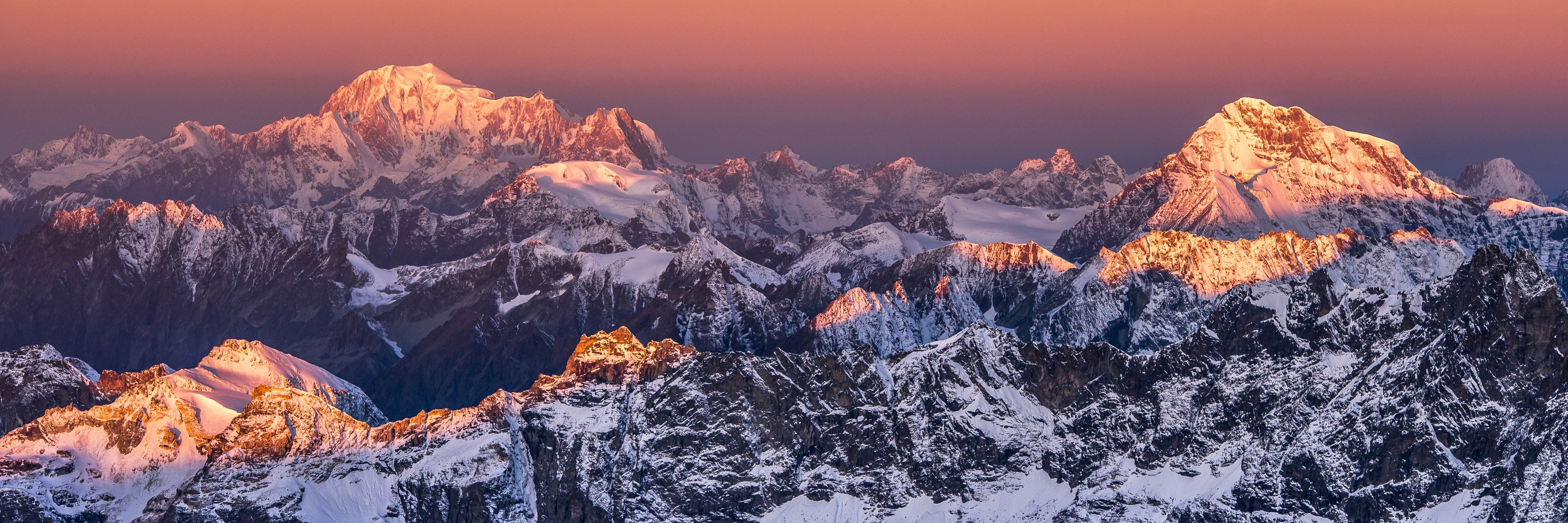 Vue du Mont-Blanc depuis l'Italie par Guillaume Sévar - Galerie 361