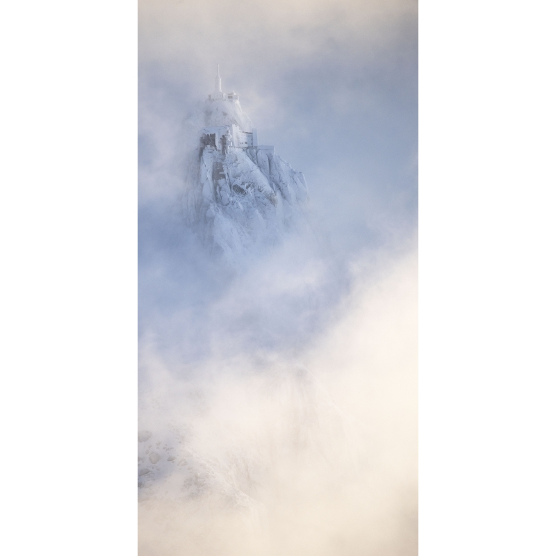 Aiguille du Midi dans la brume de Guillaume Sévar - Galerie 361