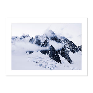 Les piliers du Mont-Blanc du Tacul dans la brume